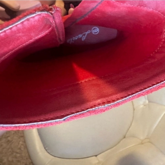 🍁🍂Like new Lucita size 9 red velvet diamond embellished heels - Picture 6 of 6